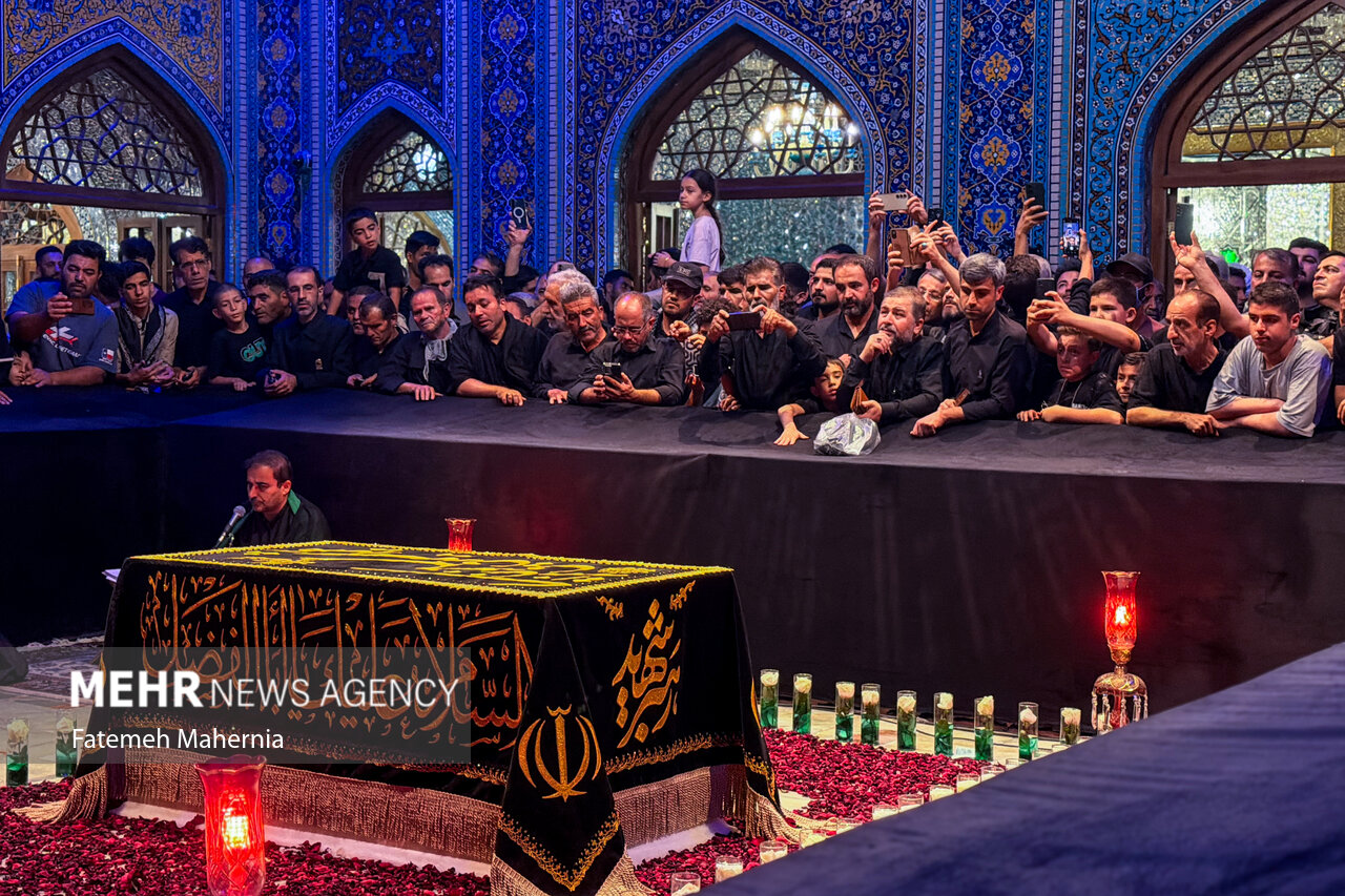 روز شهادت امام رضا(ع) در حرم رضوی