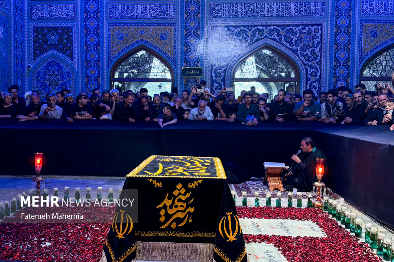 روز شهادت امام رضا(ع) در حرم رضوی