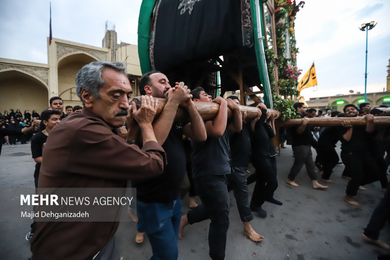 آیین عزاداری و نخل‌برداری شهادت امام رضا(ع) در مهریز