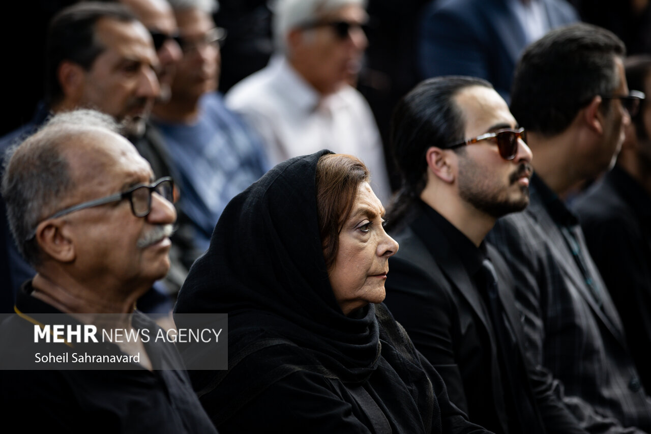 تشییع پیکر زنده‌یاد «ایرج خواجه امیری»