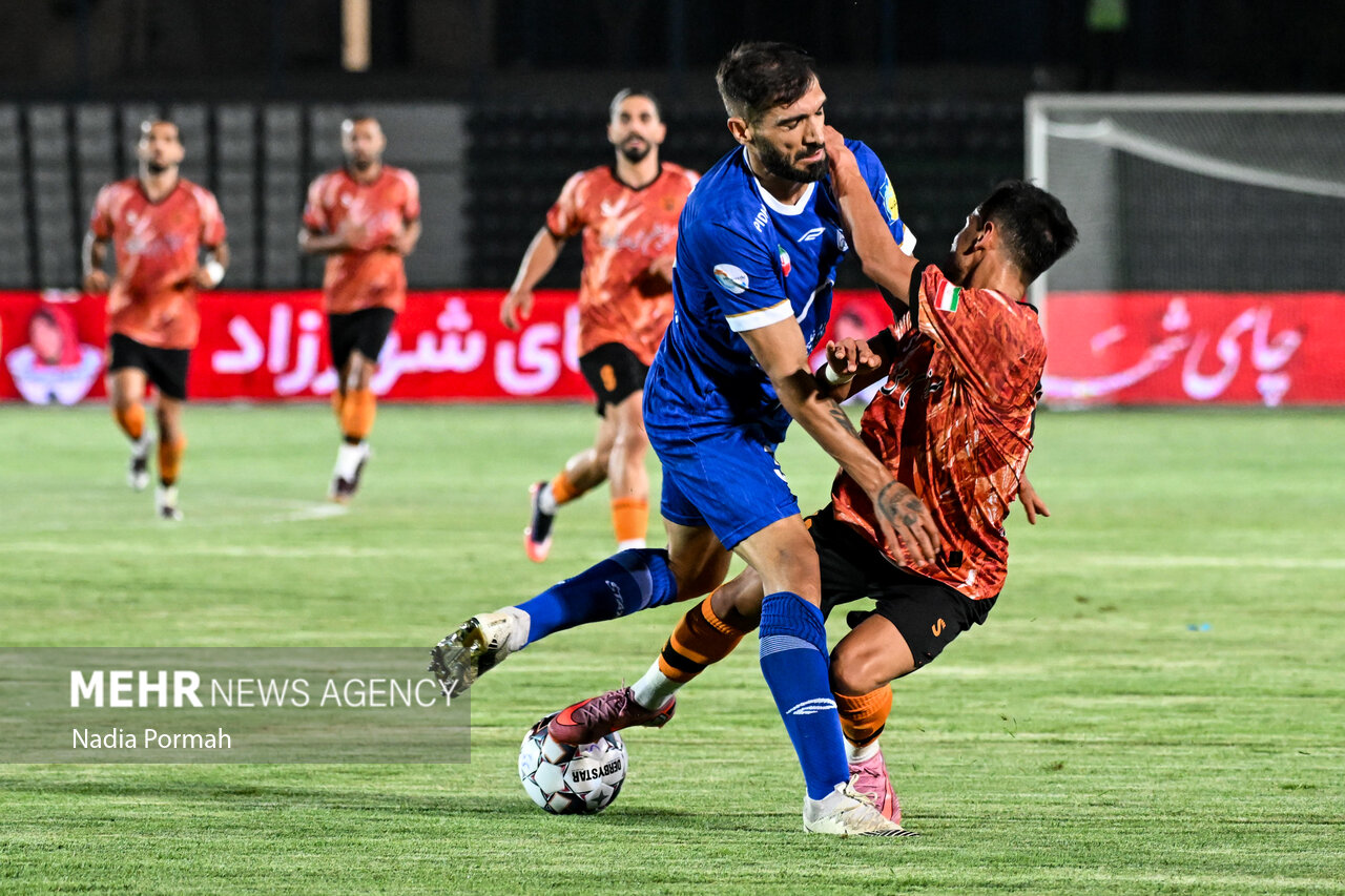 لیگ برتر فوتبال - استقلال و مس شهر بابک
