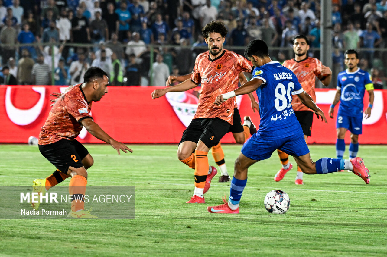 لیگ برتر فوتبال - استقلال و مس شهر بابک