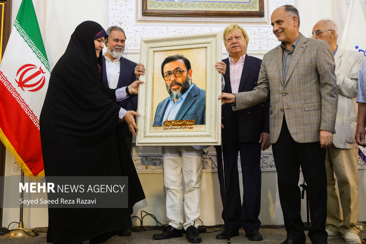 آیین بزرگداشت زنده‌ یاد علی حاتمی