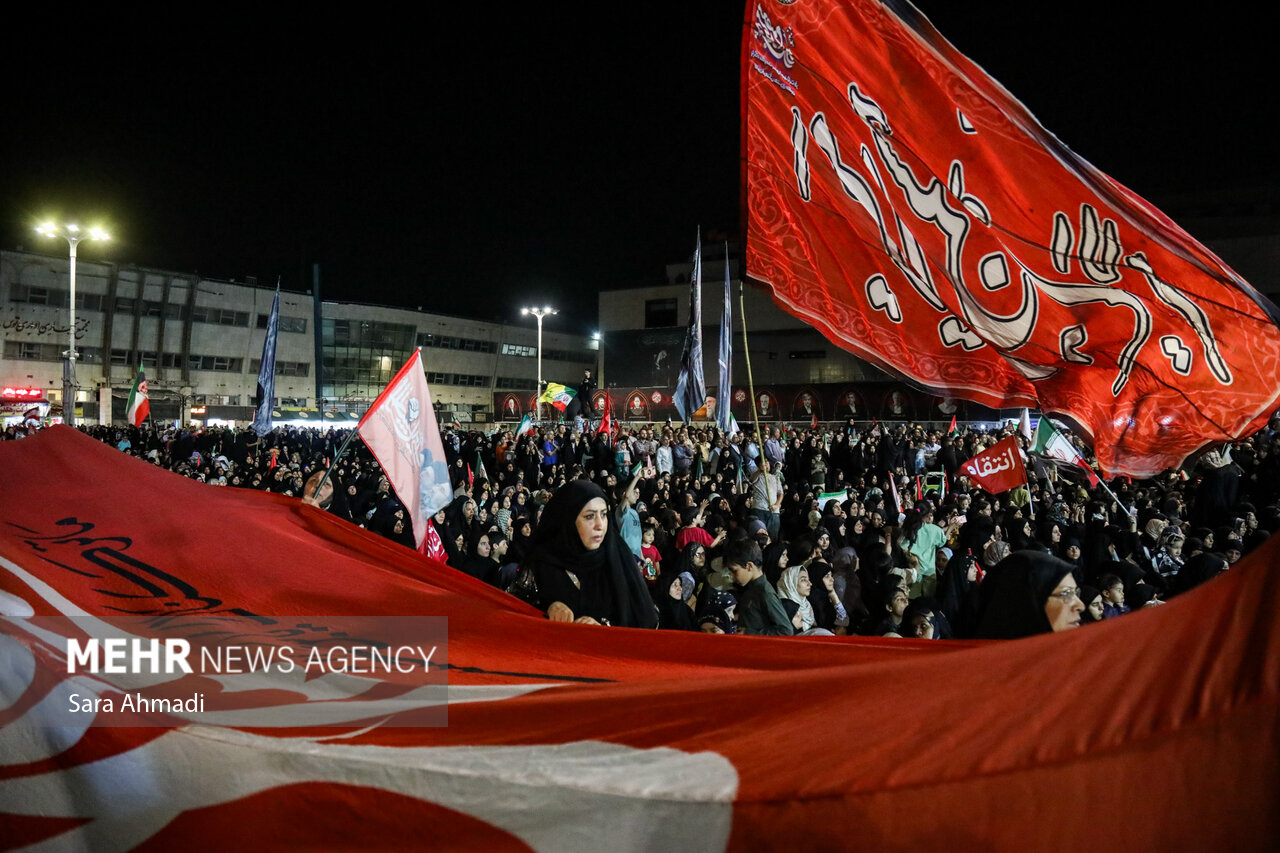 محفل اربعین تدفین رهبر شهید انقلاب در مشهد