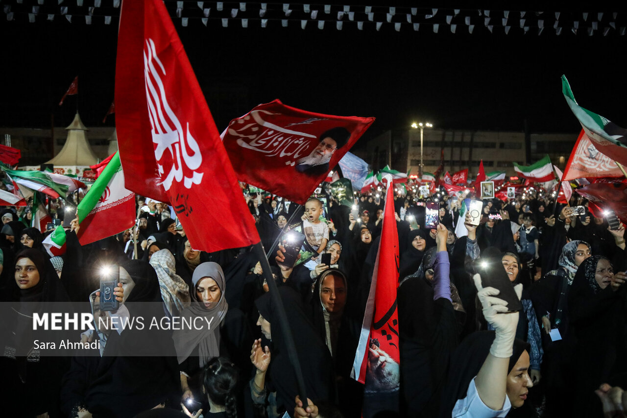 محفل اربعین تدفین رهبر شهید انقلاب در مشهد