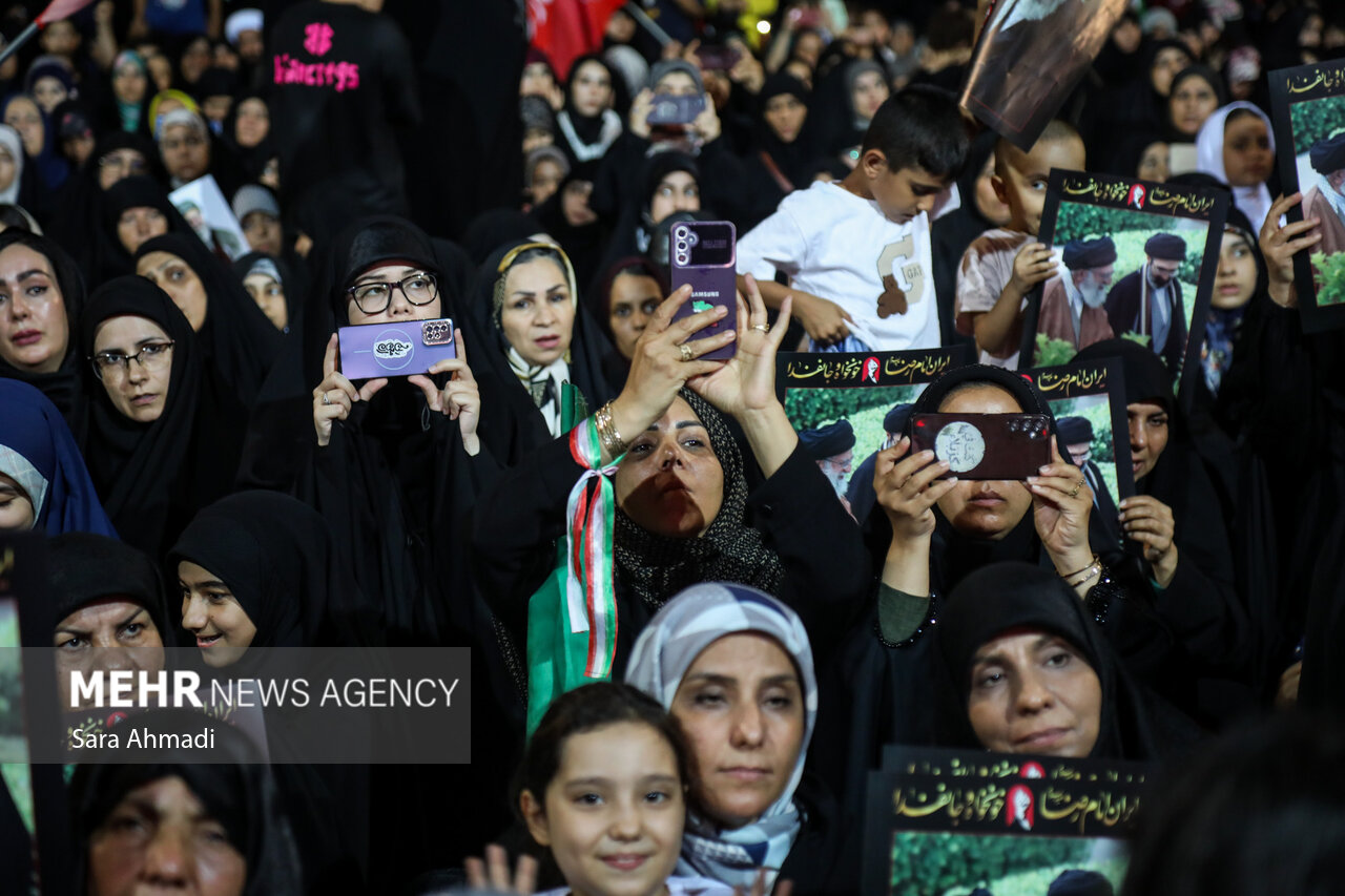محفل اربعین تدفین رهبر شهید انقلاب در مشهد
