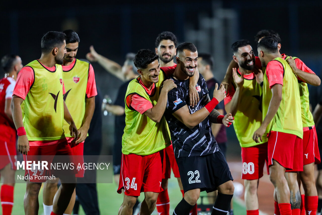 لیگ برتر فوتبال - پرسپولیس و استقلال خوزستان