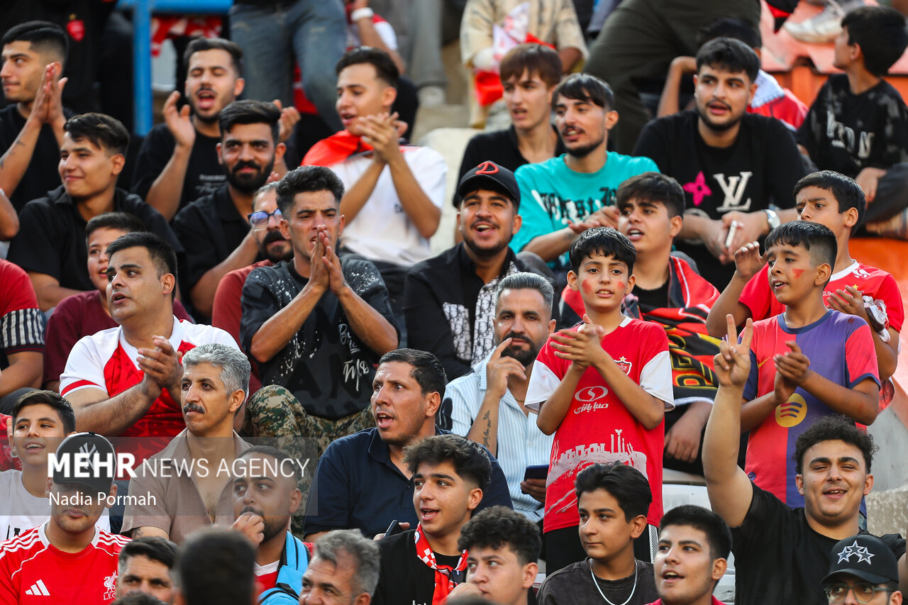 لیگ برتر فوتبال - پرسپولیس و استقلال خوزستان