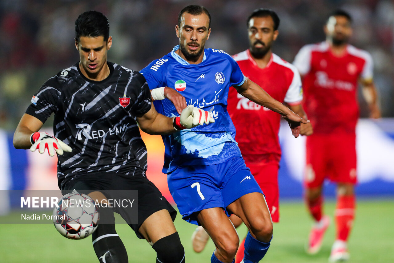 لیگ برتر فوتبال - پرسپولیس و استقلال خوزستان