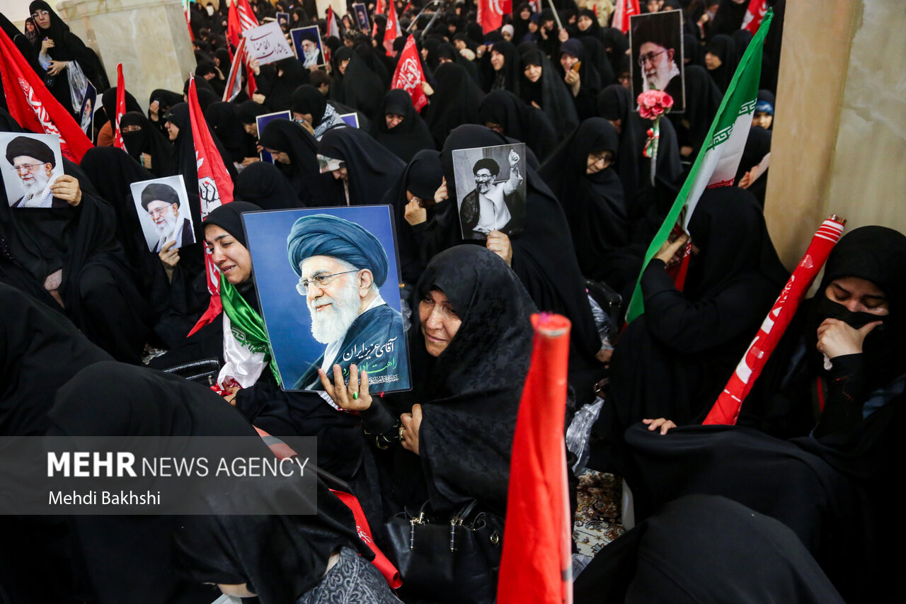 مراسم چهلم تدفین رهبر شهید انقلاب در قم