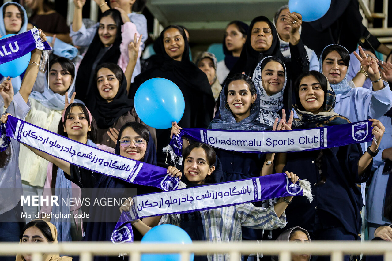 لیگ برتر فوتبال - تراکتور و چادرملو