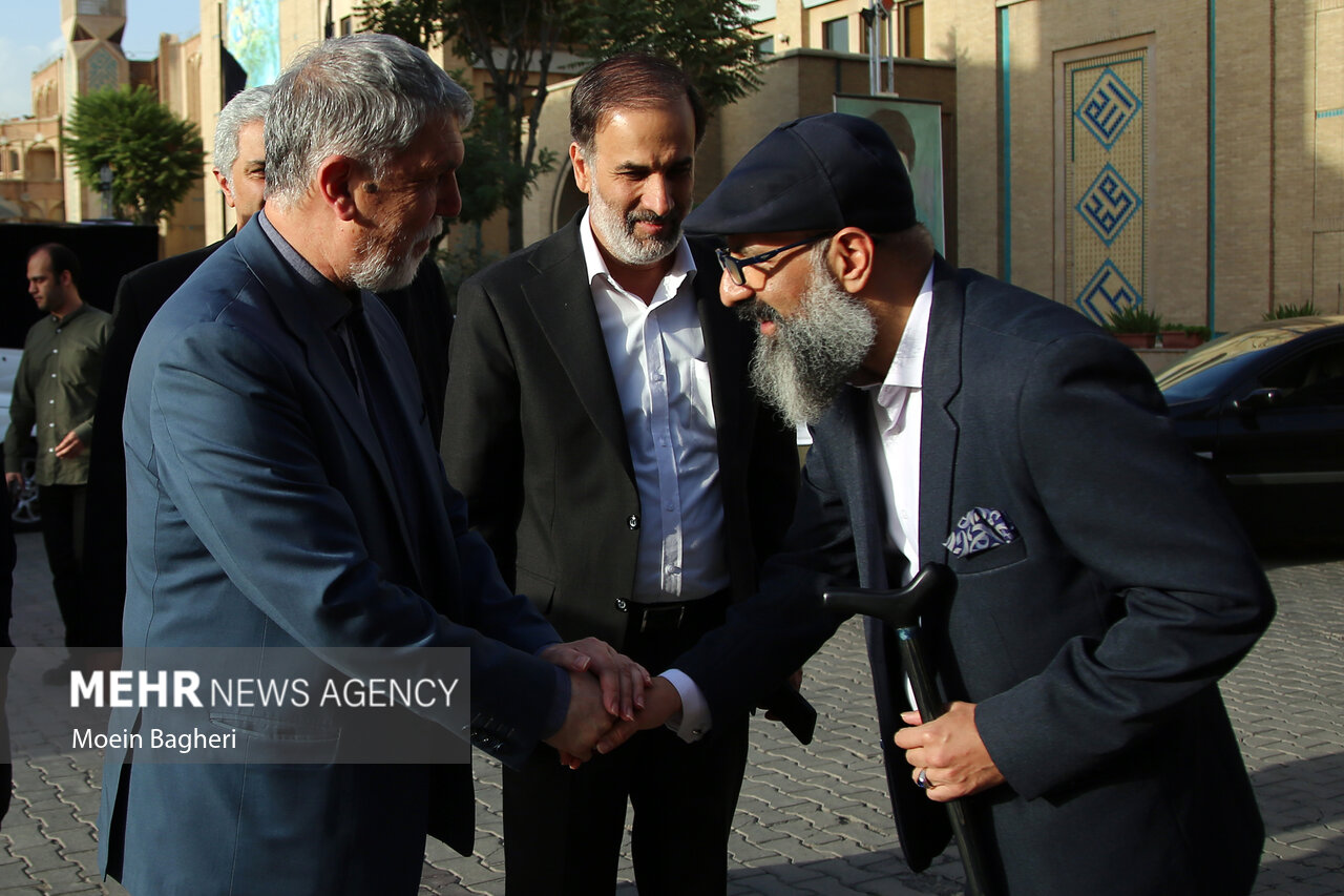 بازدید وزیر فرهنگ و ارشاد اسلامی از «مدرسه میناب»