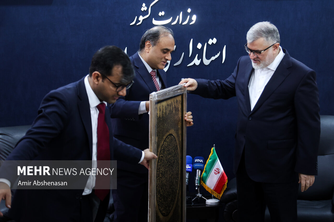 دیدار سفیر پاکستان با استاندار تهران