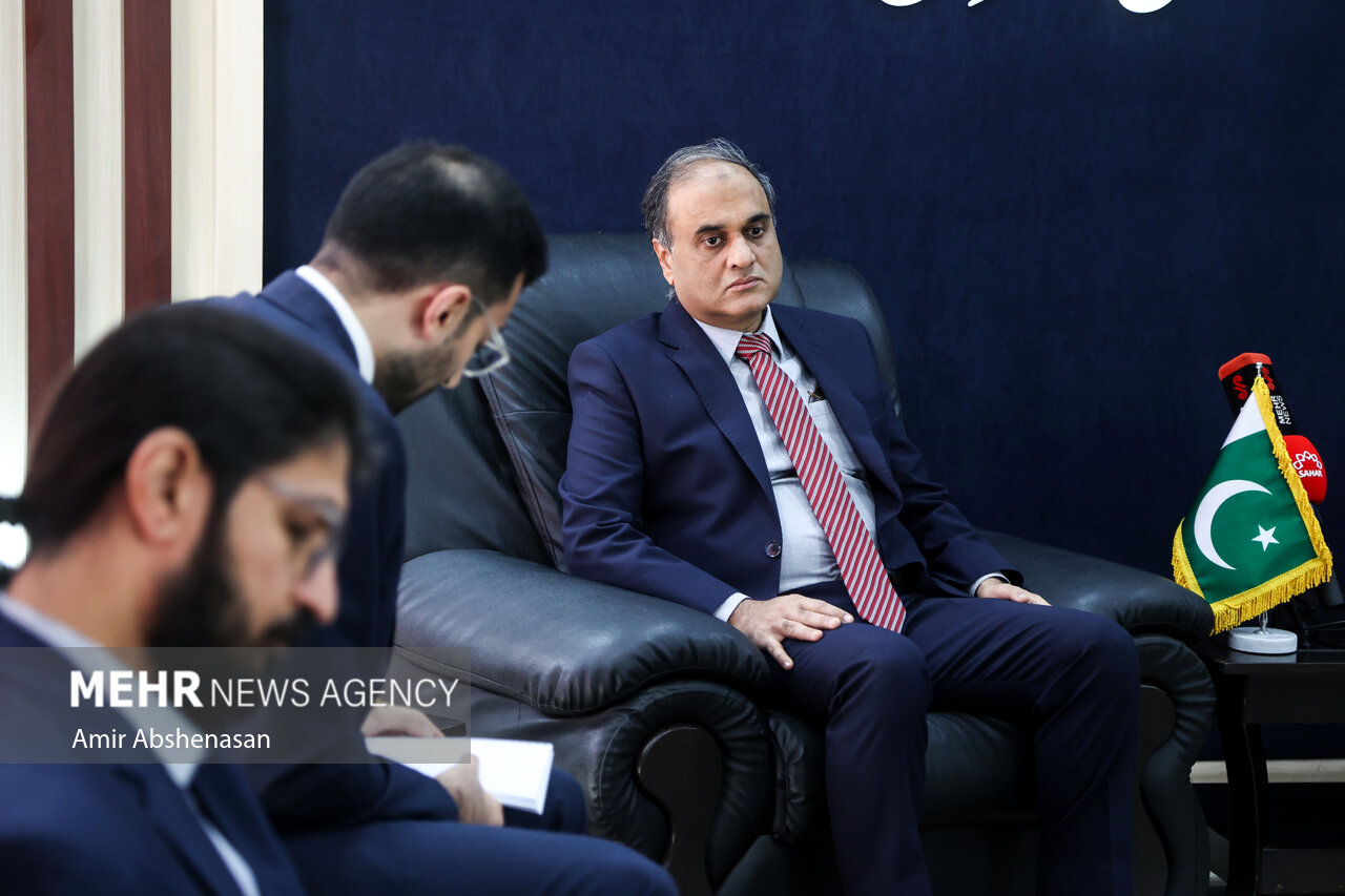دیدار سفیر پاکستان با استاندار تهران