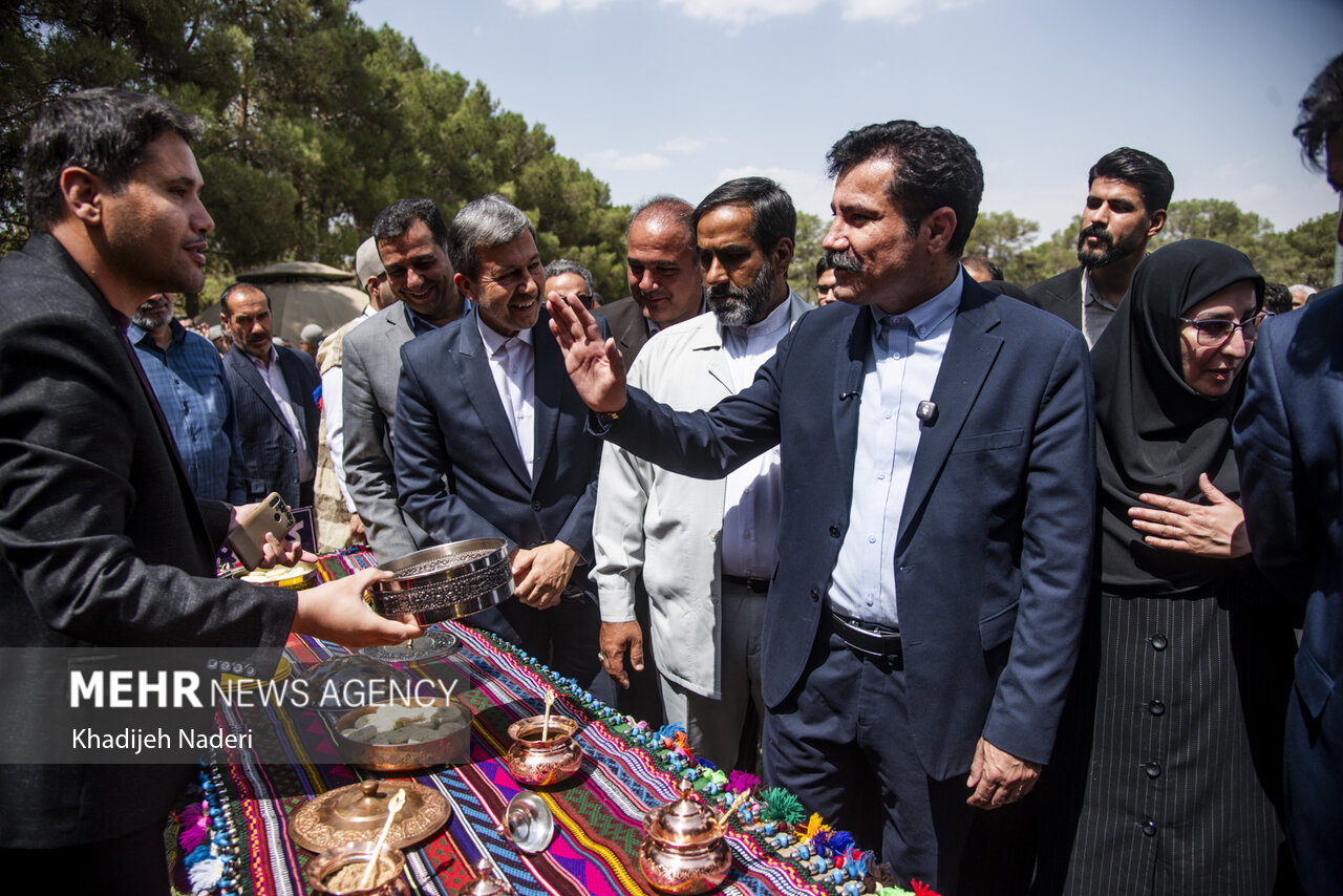 سفر معاون رئیس‌جمهور در امور توسعه روستایی به اصفهان