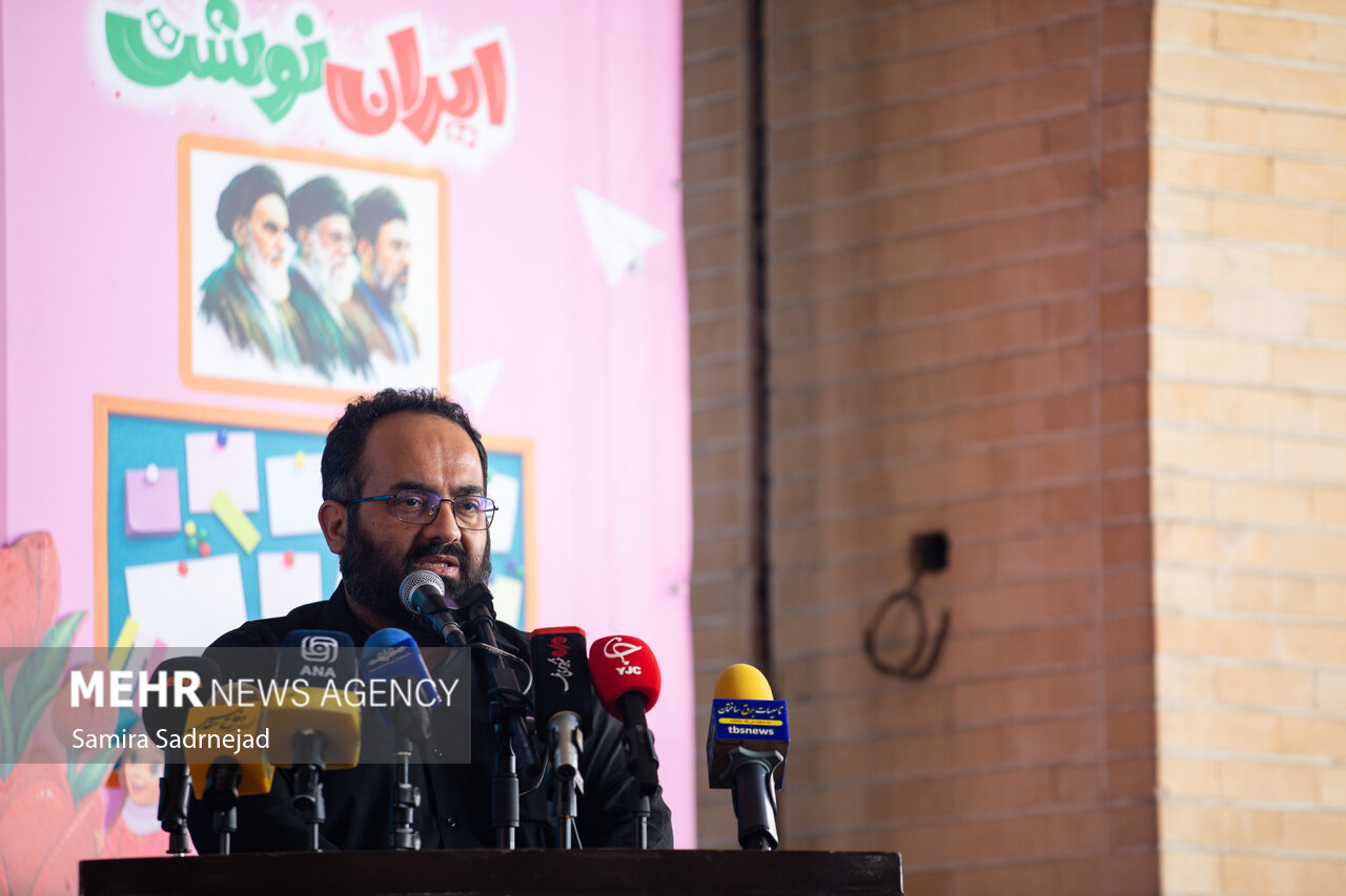 افتتاح دوازدهمین نمایشگاه نوشت افزار ایرانی