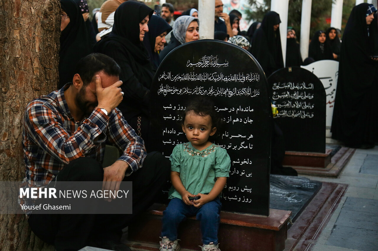 مراسم جشن تولد شهید نوجوان جنگ رمضان