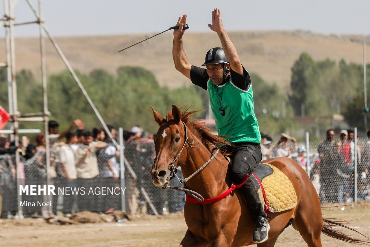 جشنواره فرهنگی ورزشی جام ستارخان در ورزقان