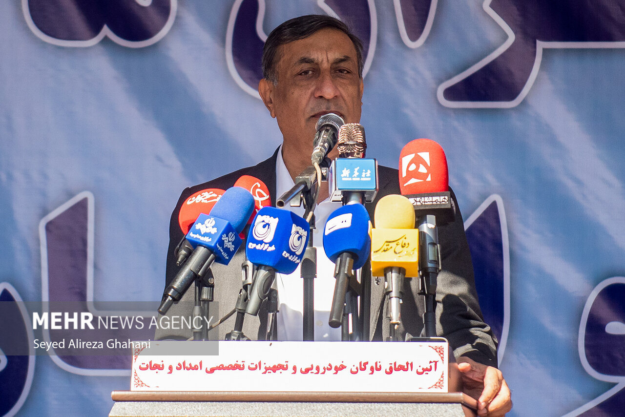 الحاق خودرو و تجهیزات جدید امدادی عملیاتی
