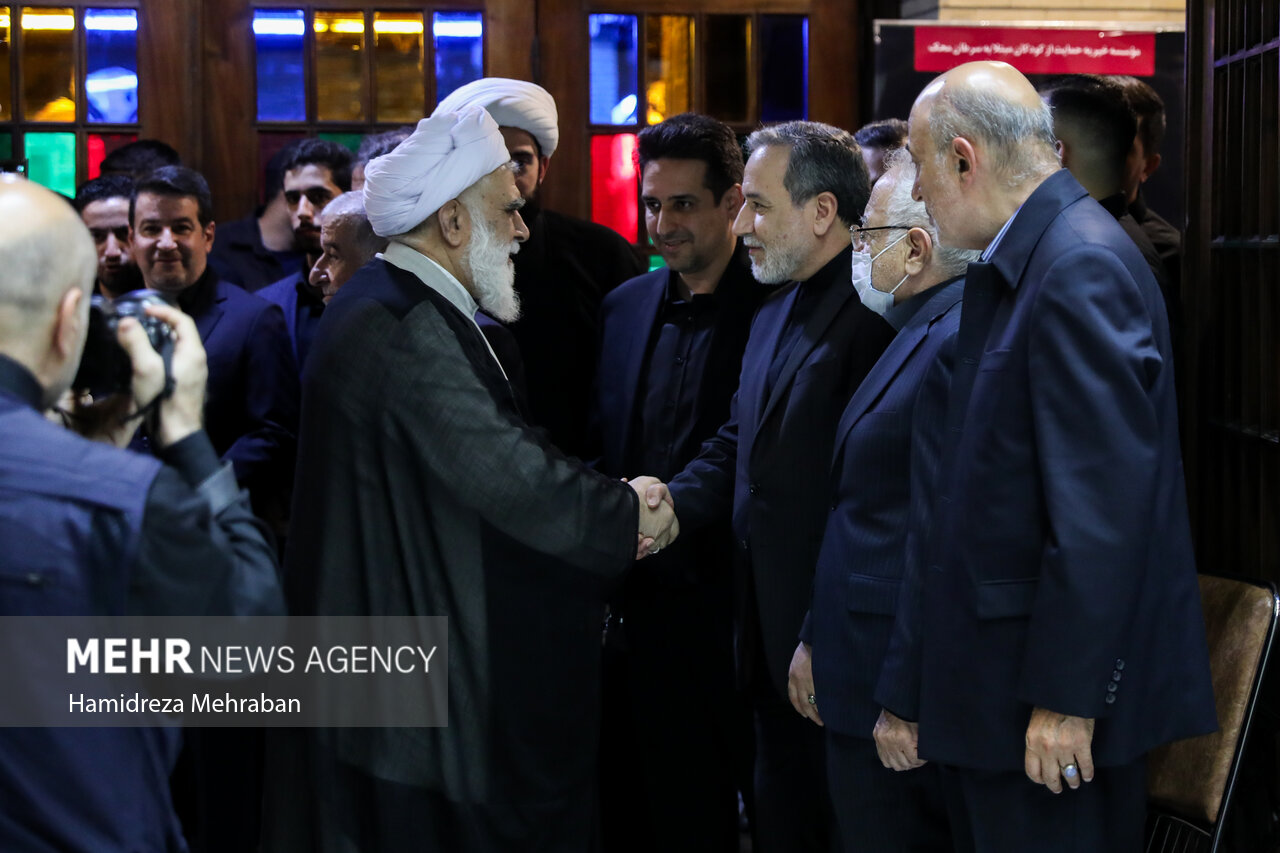 مراسم ختم خواهر وزیر امور خارجه