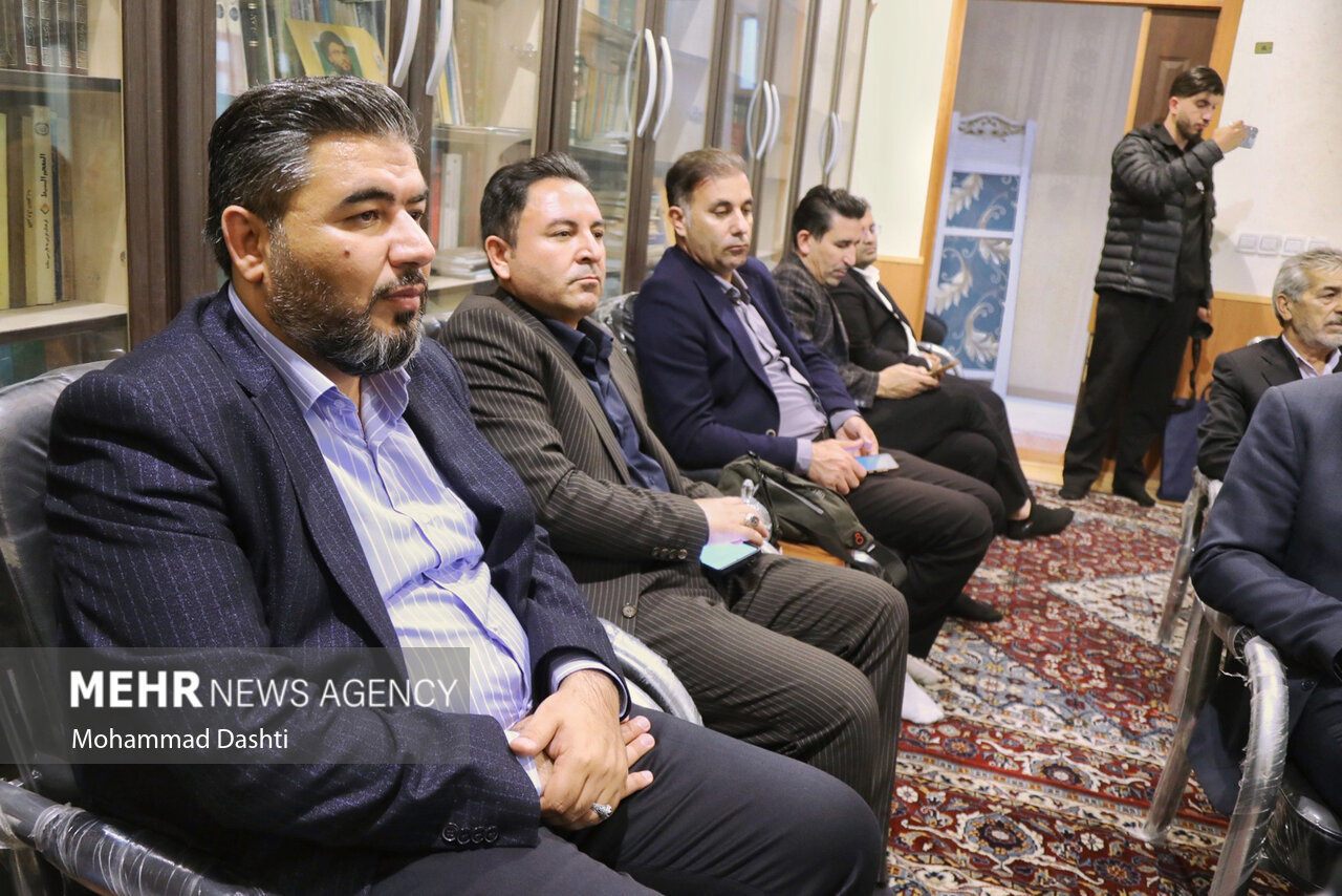 دیدار فعالان گردشگری با نماینده ولی فقیه در استان اردبیل