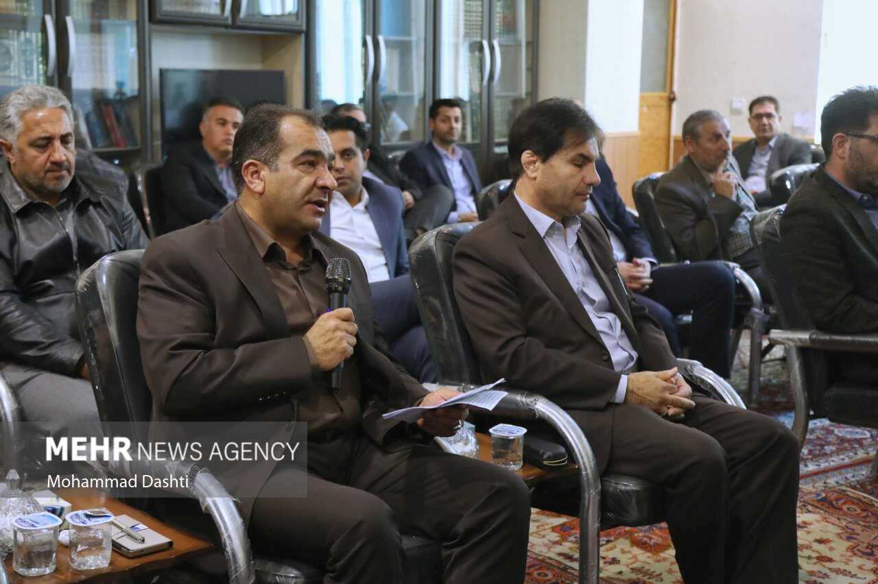 دیدار فعالان گردشگری با نماینده ولی فقیه در استان اردبیل