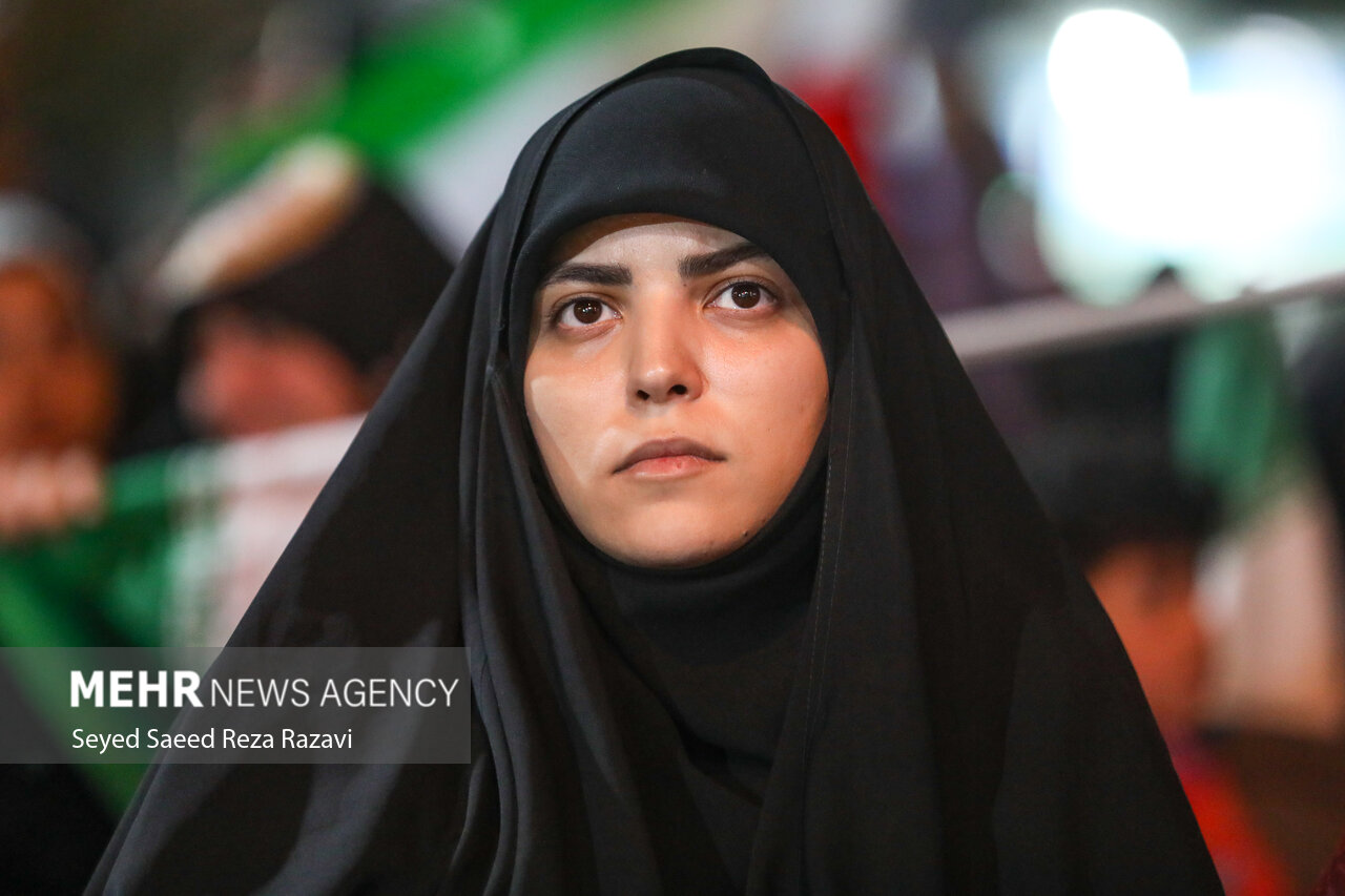 آیین رونمایی از سردیس شهید «حاج رمضان»