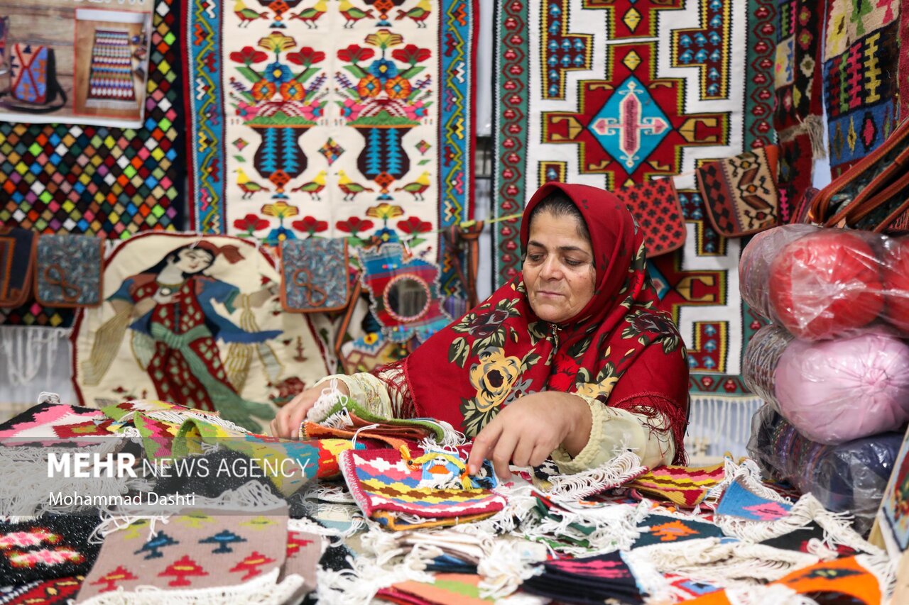 سومین نمایشگاه توانمندی بانوان در اردبیل