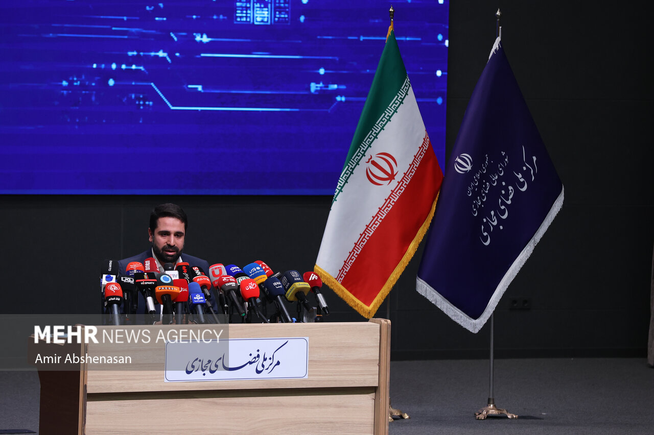 نشست خبری رئیس مرکز ملی فضای مجازی
