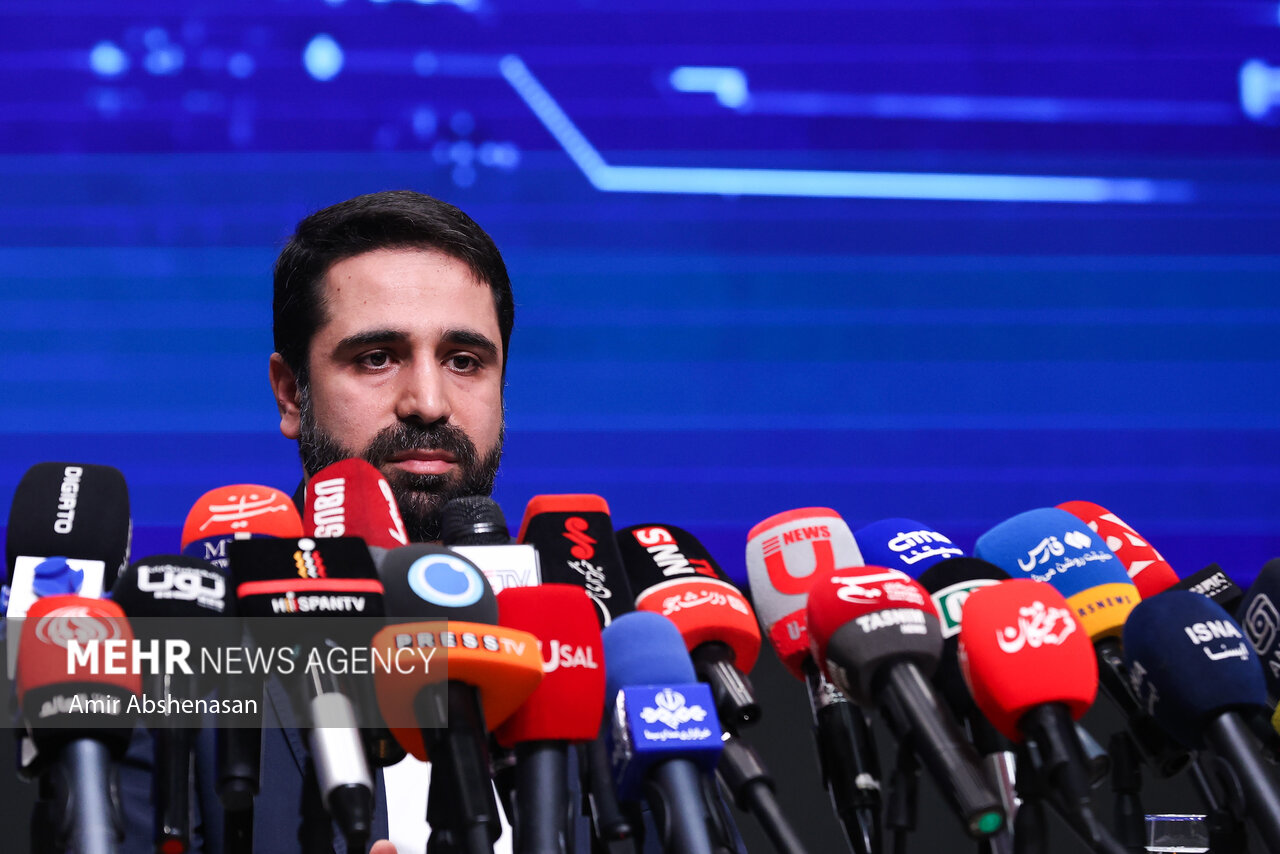 نشست خبری رئیس مرکز ملی فضای مجازی
