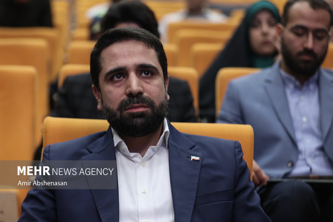 نشست خبری رئیس مرکز ملی فضای مجازی