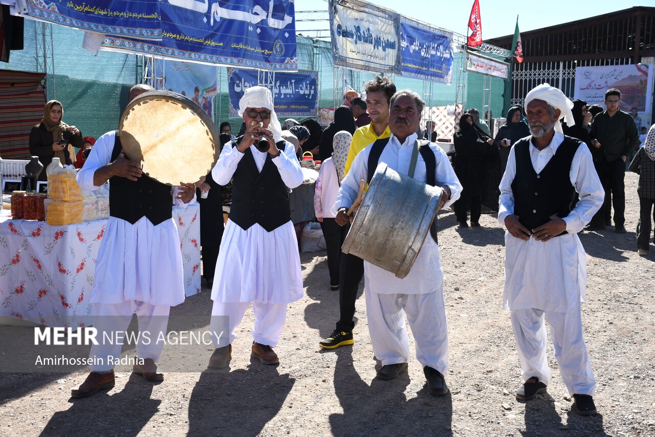 جشنواره زرشک در قائنات