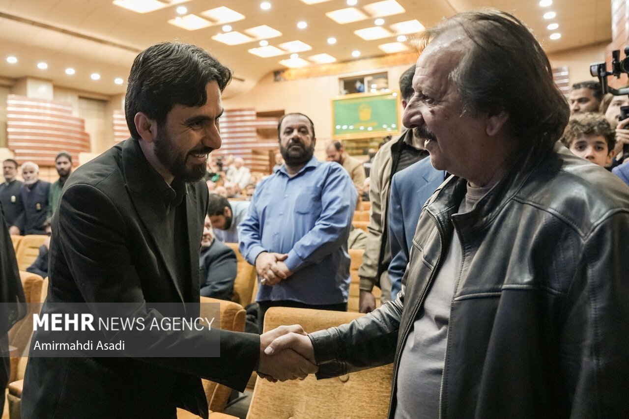 تجلیل از مجید مجیدی در جوار بارگاه منور رضوی