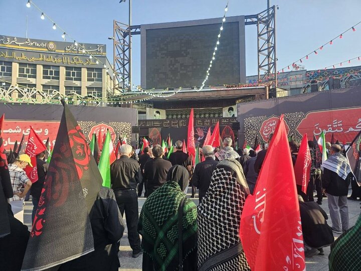 هتافات «يا لثارات الحسين» في طهران بمناسبة الأربعين