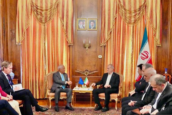 پیروزی دیپلماسی مظلومیت و ایستادگی در منهتن؛ پزشکیان روایتسازی کرد