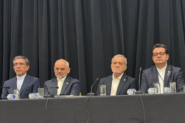 پیروزی دیپلماسی مظلومیت و ایستادگی در منهتن؛ پزشکیان روایتسازی کرد