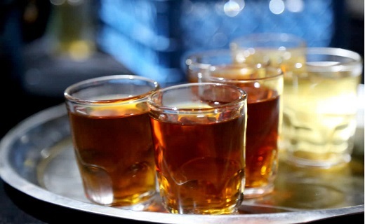 خادمی پدر در موکبی به نام پسر خادمی پدر در موکبی به نام پسر
