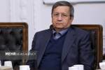 همتی: کاهش قیمت دلار ادامه خواهد داشت