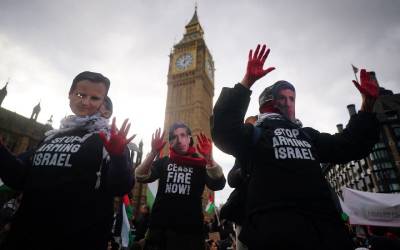 UK warns Israeli regime it may expel its 27 diplomats