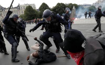 France summons Iranian ambassador in tit-for-tat move