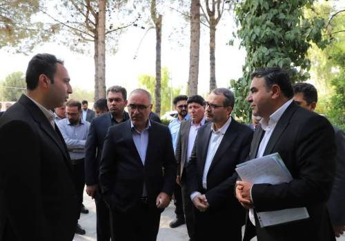 ایستادگی شرکت کشت و صنعت و دامپروری پگاه فارس در بالاترین قله صنعت دامپروری کشور ایستادگی شرکت کشت و صنعت و دامپروری پگاه فارس در بالاترین قله صنعت دامپروری کشور