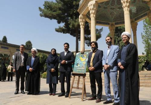 جهاد فرهنگی در محضر آیات الهی / تحکیم پیوند زبان فارسی و معارف قرآنی جهاد فرهنگی در محضر آیات الهی / تحکیم پیوند زبان فارسی و معارف قرآنی