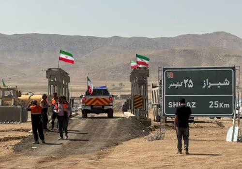 نمایش اقتدار راهداران فارس در رزمایش «صلابت زاگرس» نمایش اقتدار راهداران فارس در رزمایش «صلابت زاگرس»