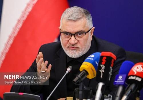 امدادگران هلال احمر ۷۲۵۰ نفر را از زیر آوار ناشی از جنگ نجات دادند