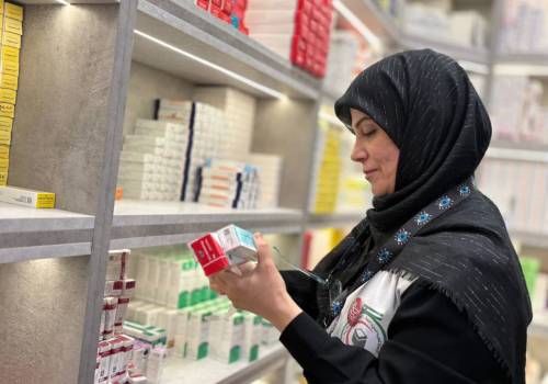 خدمت‌ رسانی کادر درمان هلال‌احمر کرمان به ۳۴ هزار زائر اربعین در کربلا