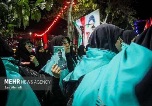 بدرقه کاروان دانشآموزی اربعین حسینی از مشهد بدرقه کاروان دانشآموزی اربعین حسینی از مشهد